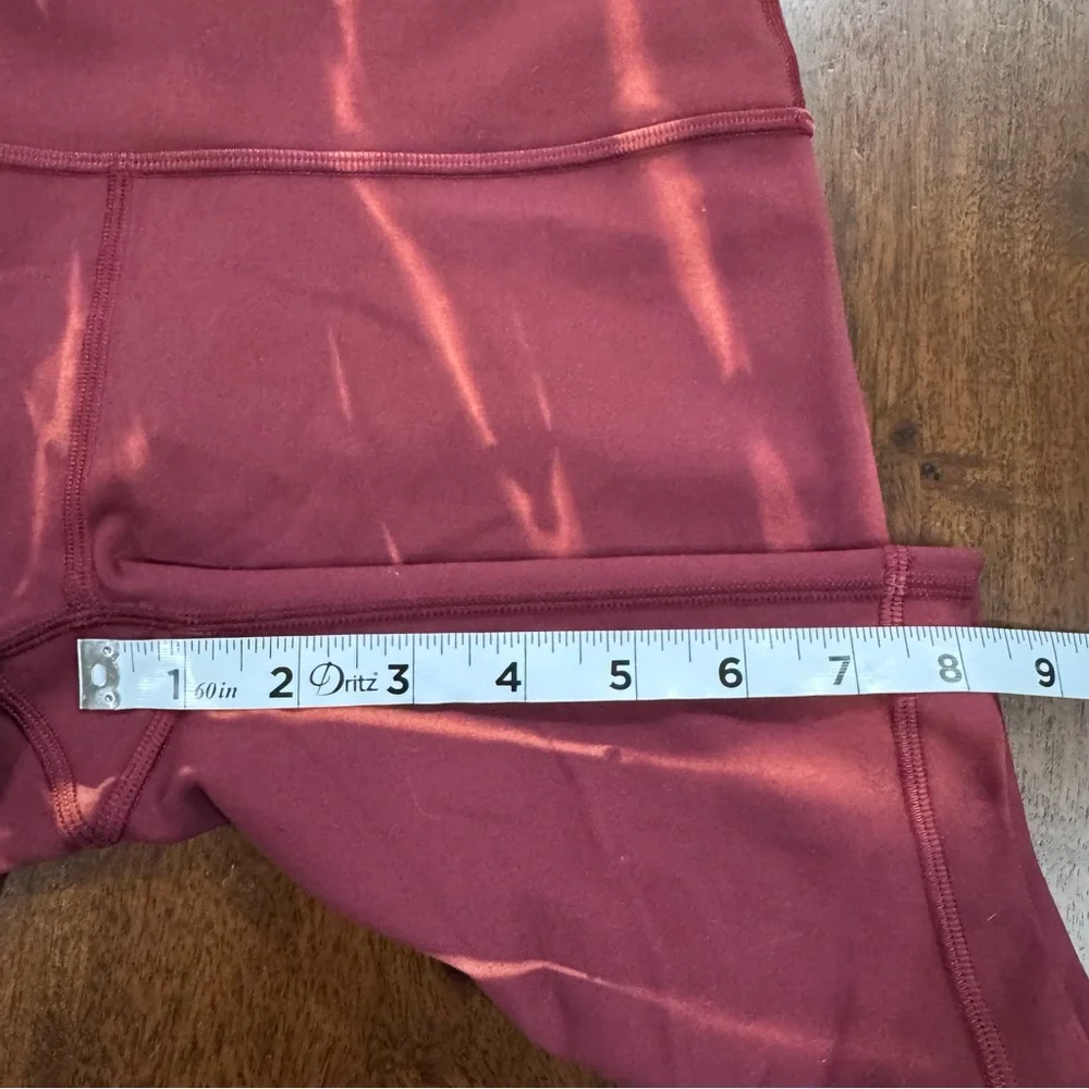 Lululemon Wunder Train HR Short 8'' Fade Size 4‎ Athletic Athleisure Gym